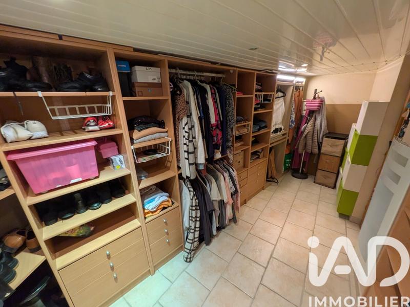 Maison - 204 m² - 8 pièces