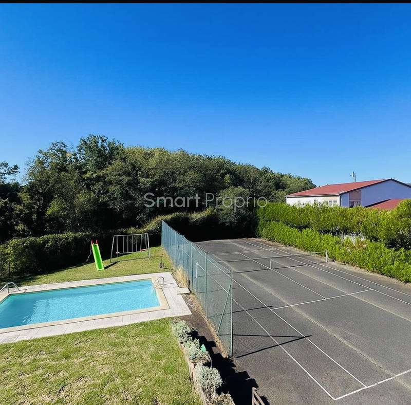 Maison - 166 m² - 6 pièces