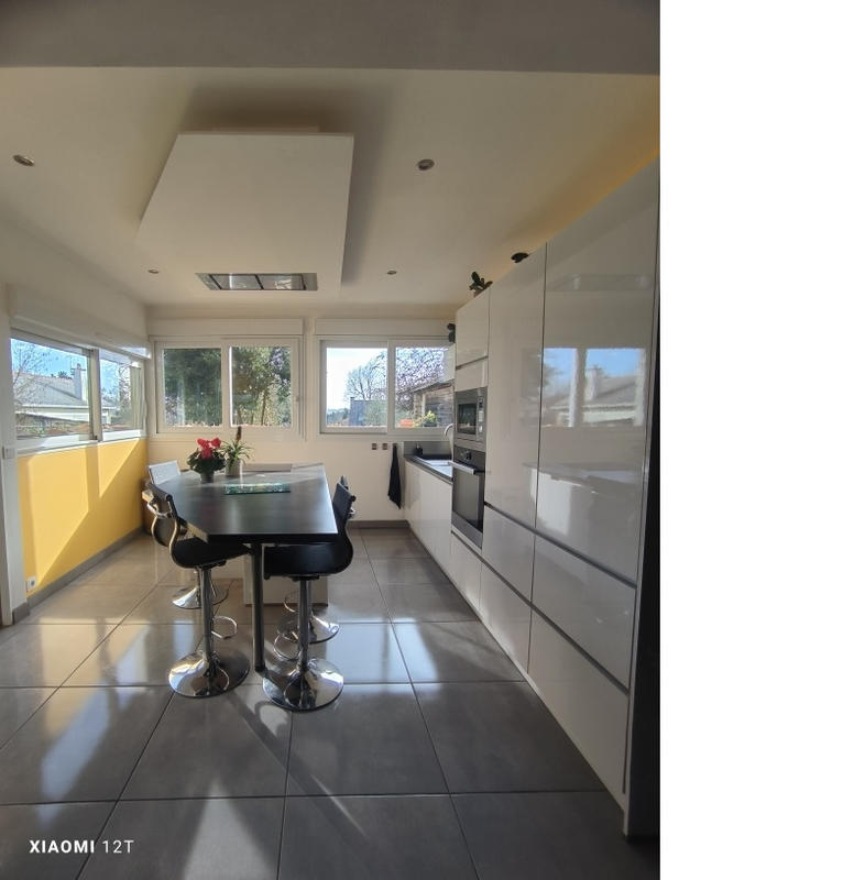 Maison - 237 m² - 6 pièces