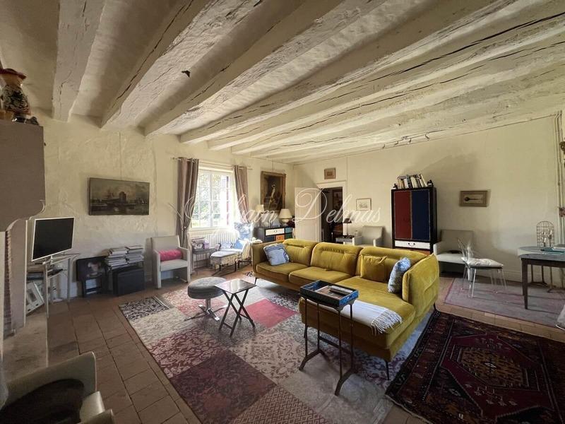 Maison - 600 m² - 5 pièces