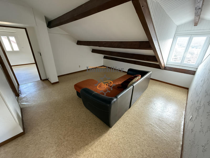 Maison - 185 m² - 7 pièces