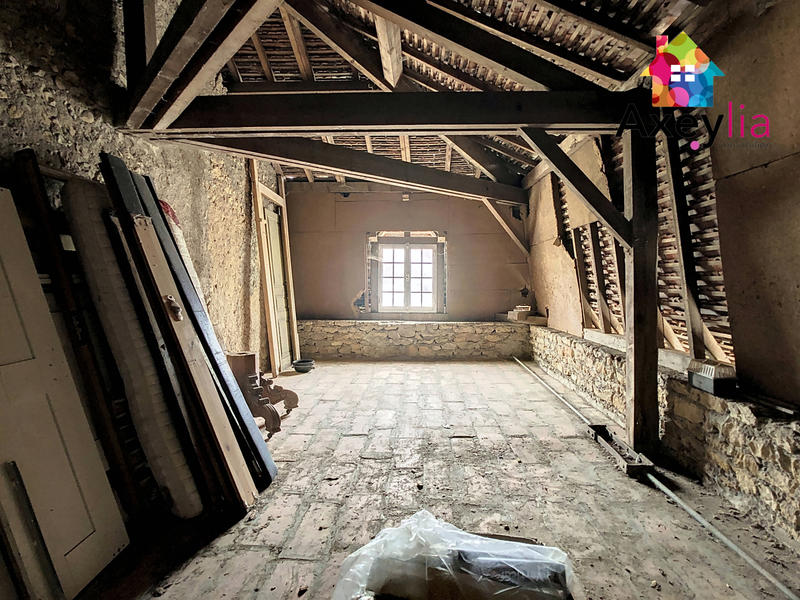 Maison - 250 m² - 5 pièces