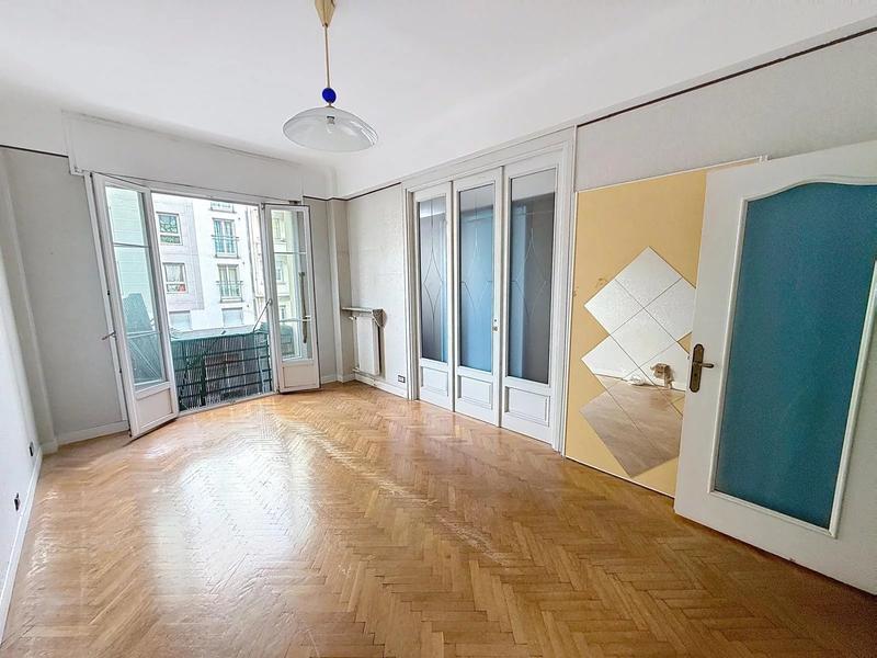 Appartement - 82 m² - 3 pièces
