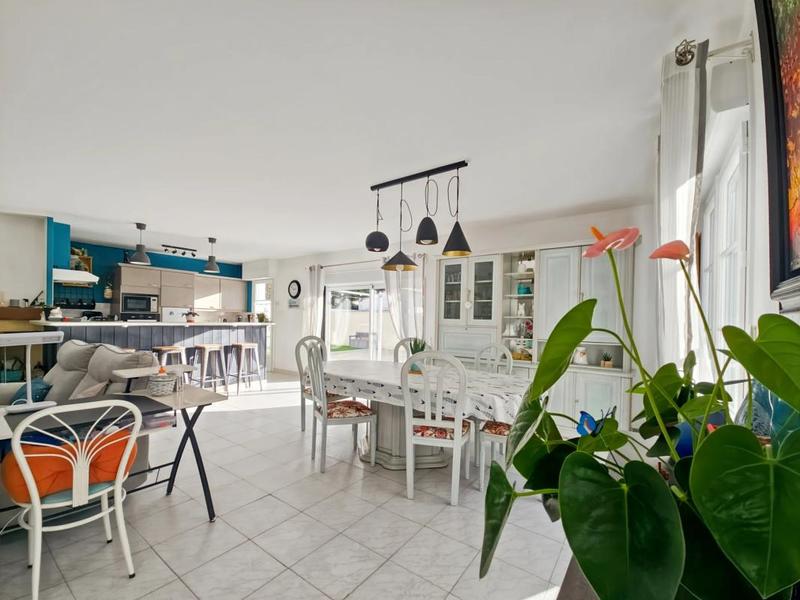 Maison - 130 m² - 5 pièces