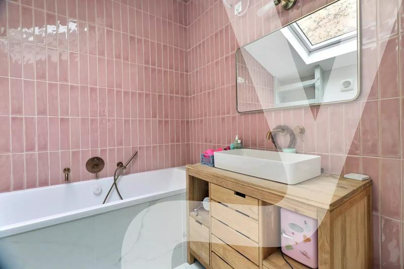 Appartement - 111 m² - 5 pièces