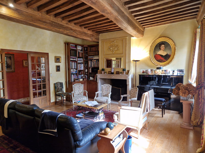 Maison - 340 m² - 12 pièces