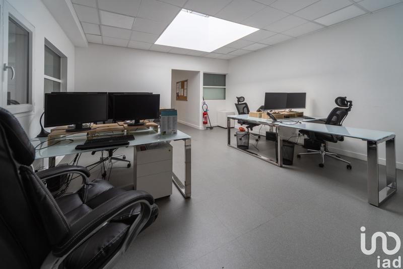 Local commercial - 1 200 m²