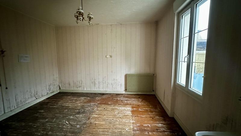 Maison - 95 m² - 5 pièces