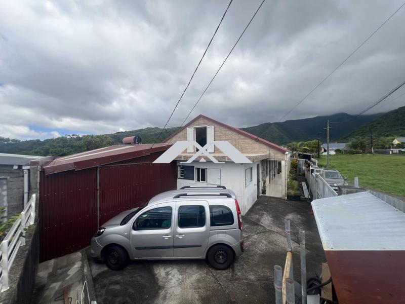 Villa - 270 m² - 9 pièces