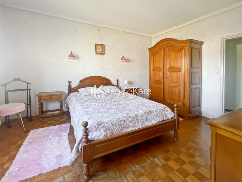 Maison - 190 m² - 5 pièces