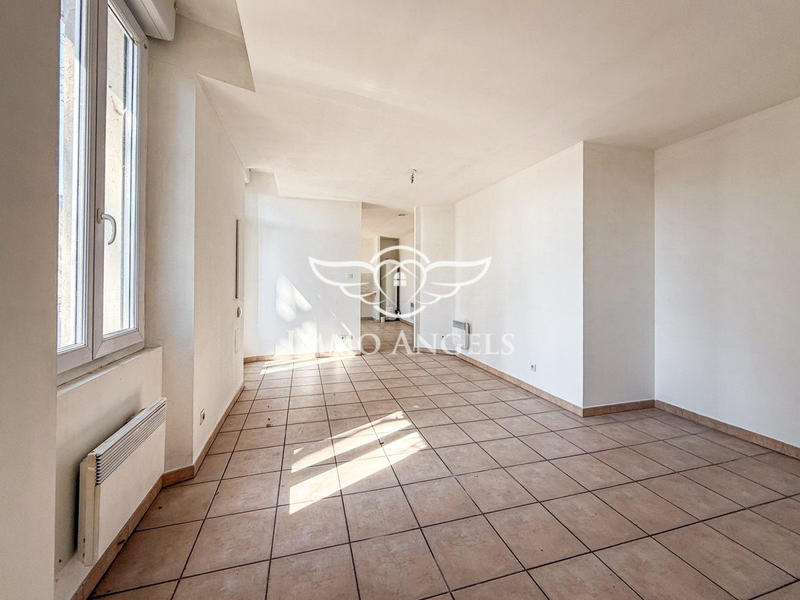 Appartement - 77 m² - 4 pièces