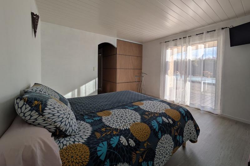 Maison - 200 m² - 6 pièces