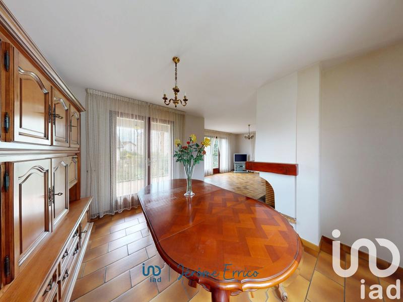 Maison - 95 m² - 5 pièces