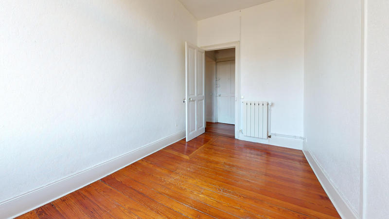 Appartement - 110 m² - 5 pièces