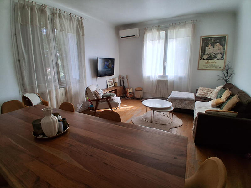 Appartement - 92 m² - 4 pièces