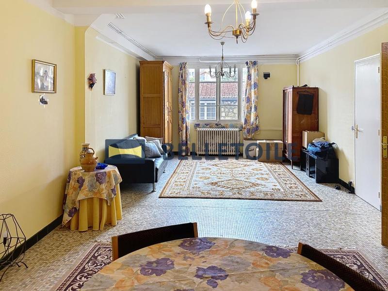 Pavillon - 238 m² - 6 pièces