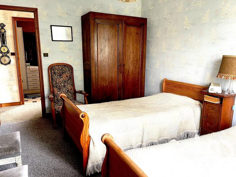 Maison de maîtres - 160 m² - 8 pièces