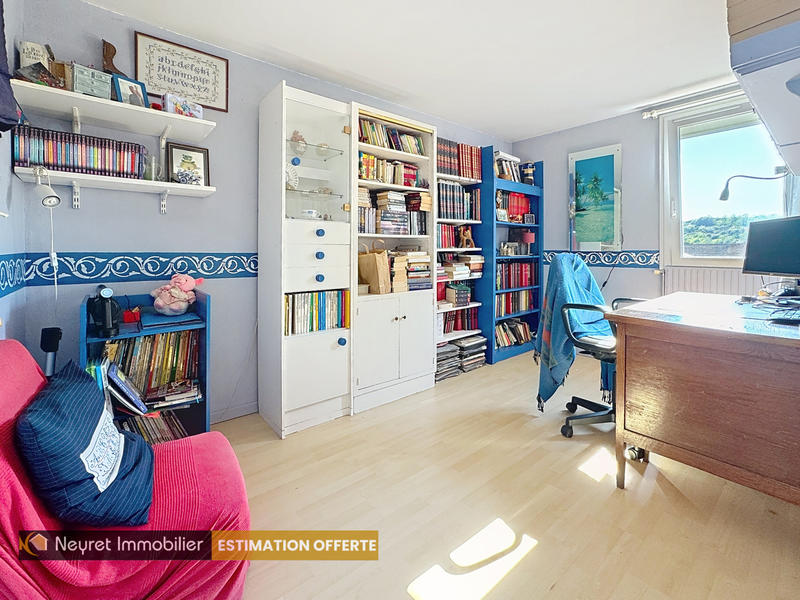 Maison - 103 m² - 5 pièces