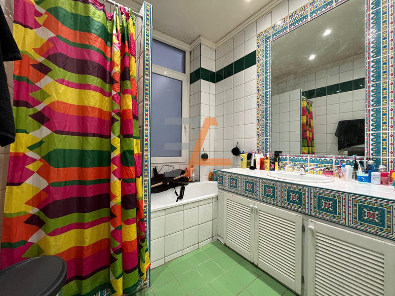 Appartement - 93 m² - 4 pièces