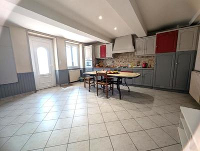 Propriété - 140 m² - 5 pièces