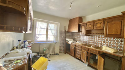 Maison - 208 m² - 11 pièces