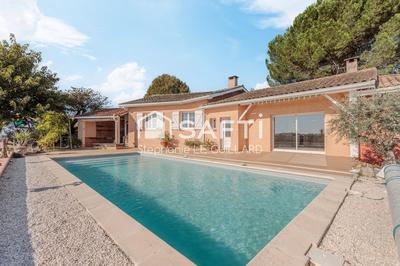 Villa - 159 m² - 6 pièces