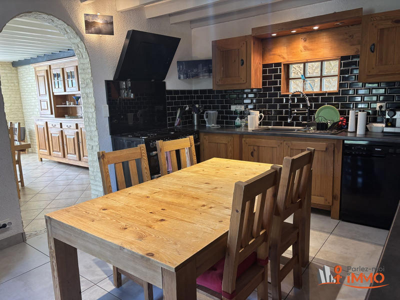 Maison - 170 m² - 6 pièces