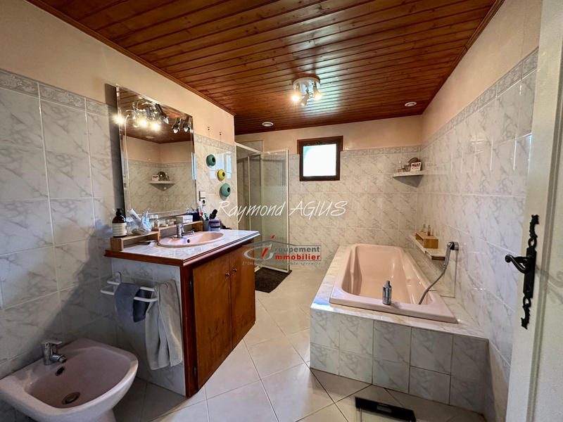 Maison - 190 m² - 6 pièces