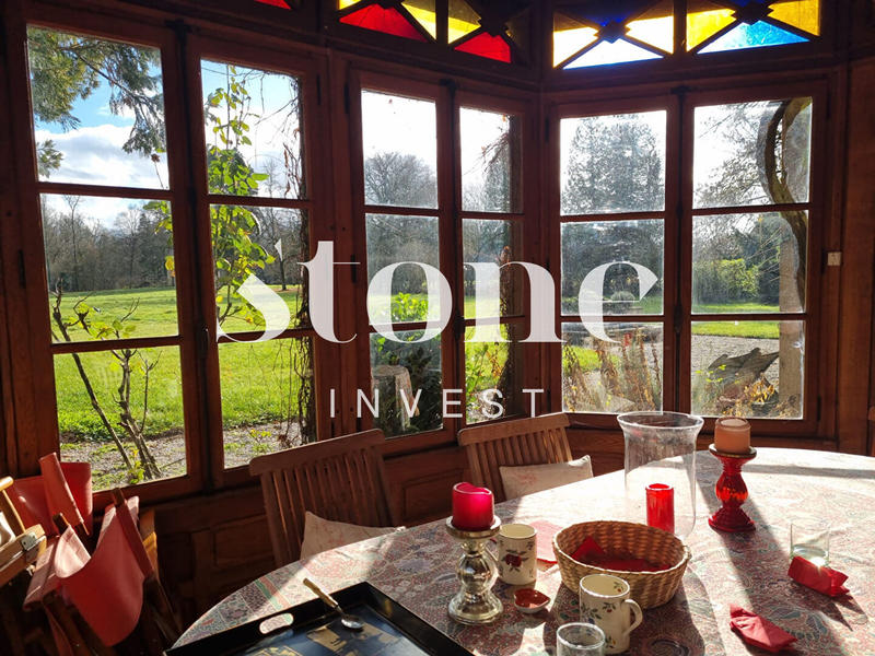 Maison - 409 m² - 12 pièces