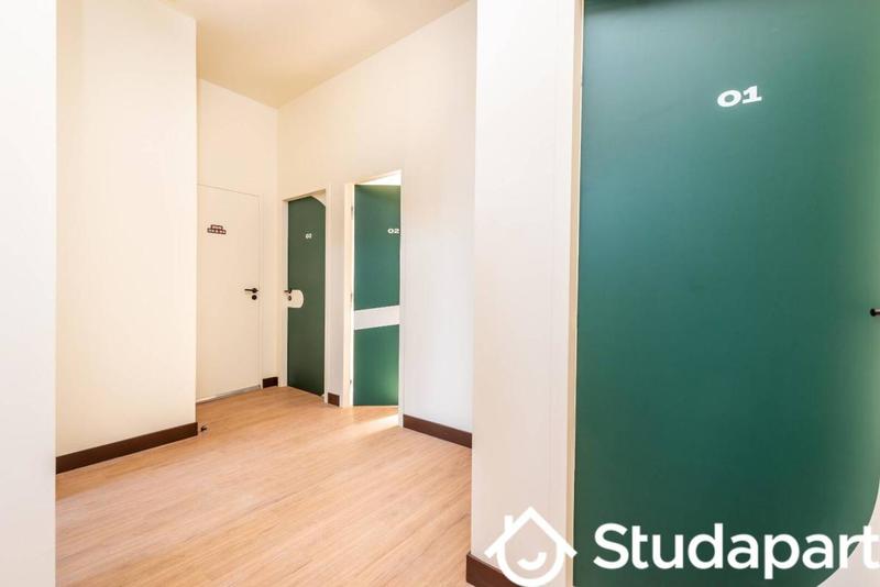 Chambre - 10 m² - 1 pièce