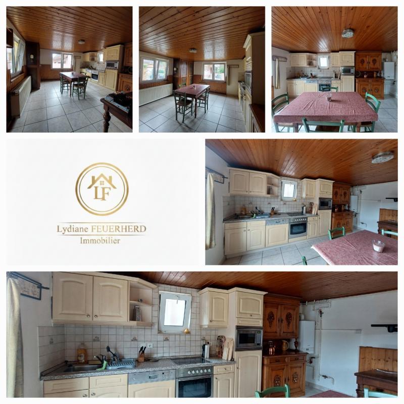 Propriété - 261 m²