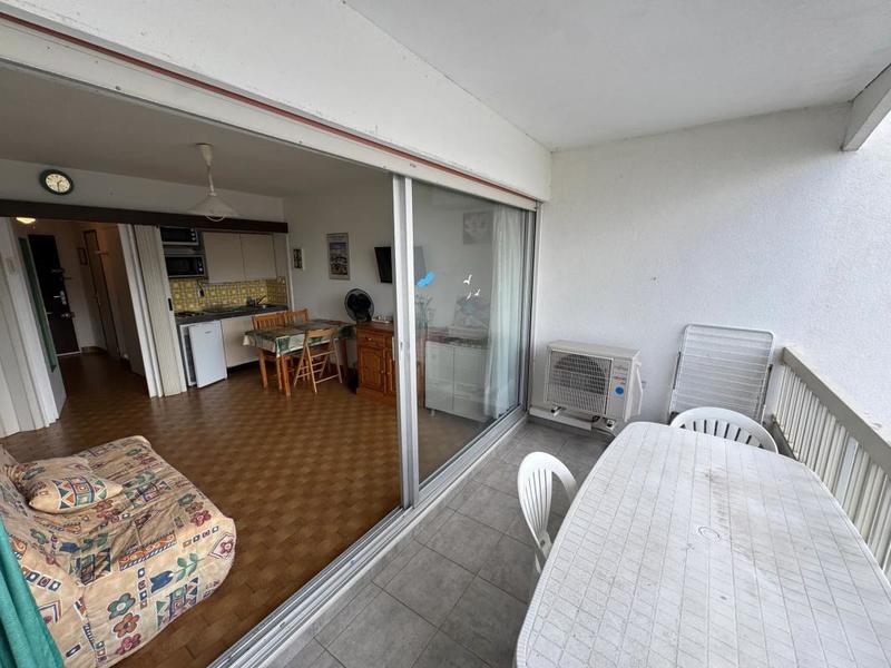 Studio - 25 m² - 1 pièce