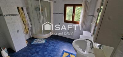 Maison - 184 m² - 9 pièces