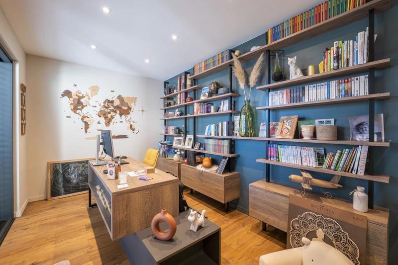 Maison - 253 m² - 8 pièces