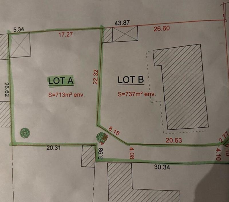 Terrain constructible - 713 m²