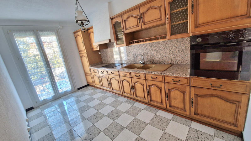 Appartement - 84 m² - 5 pièces