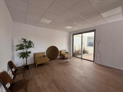 Bureau - 27 m² - 1 pièce