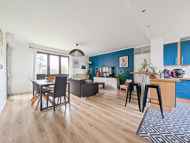 Appartement - 80 m² - 4 pièces