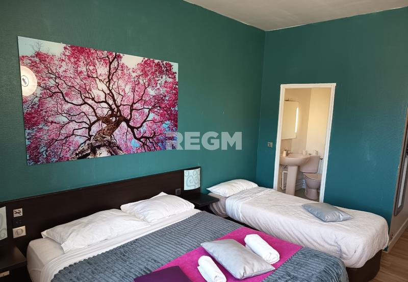 Local commercial - 645 m²