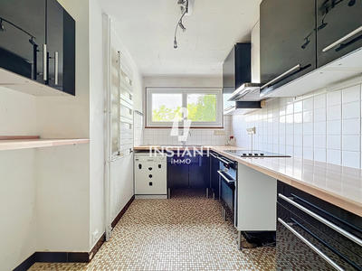 Appartement - 80 m² - 4 pièces