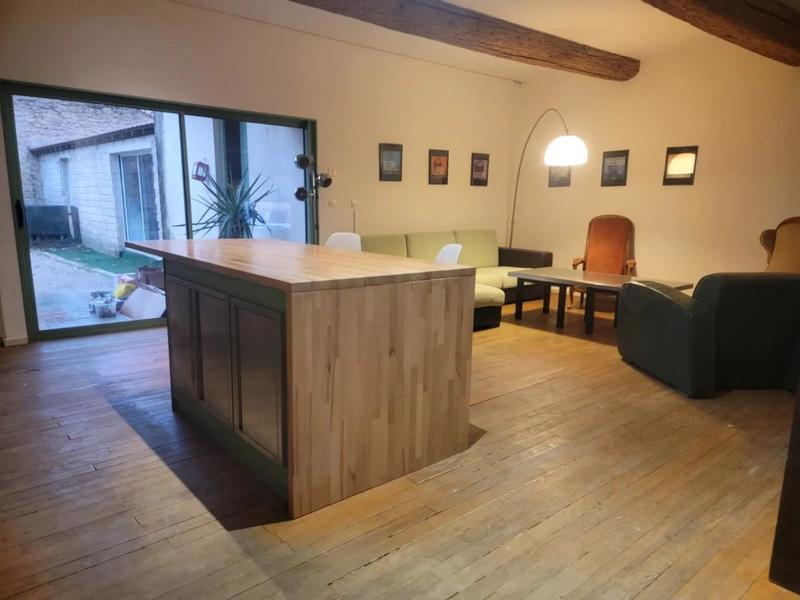 Appartement - 98 m² - 6 pièces