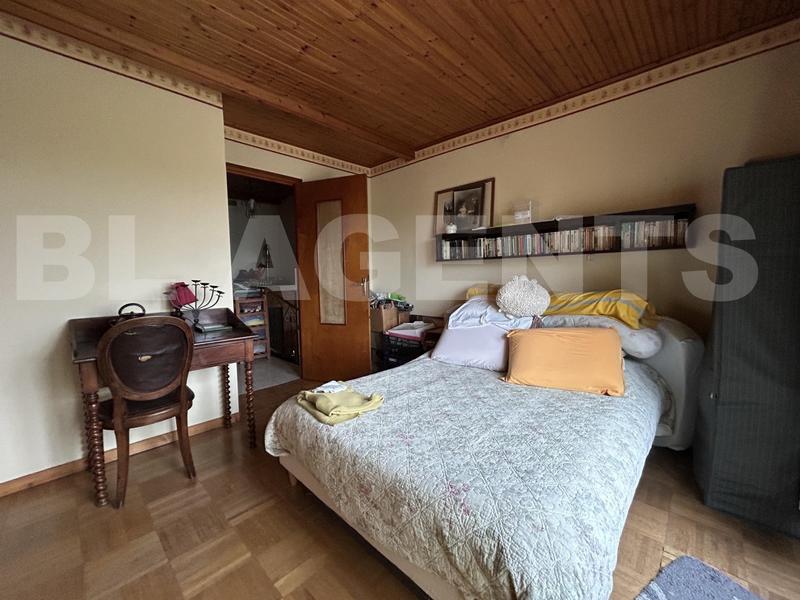 Maison traditionnelle - 226 m² - 7 pièces