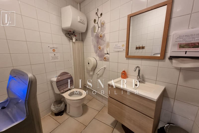 Local commercial - 168 m²