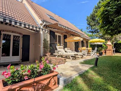 Maison - 246 m² - 7 pièces