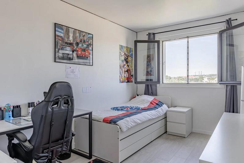 Appartement - 110 m² - 6 pièces