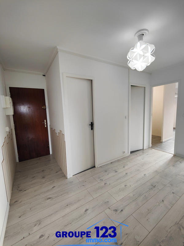 Appartement - 65 m² - 3 pièces