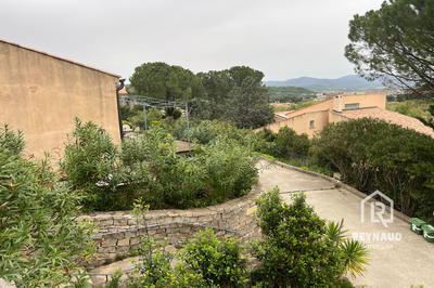 Appartement - 100 m² - 3 pièces