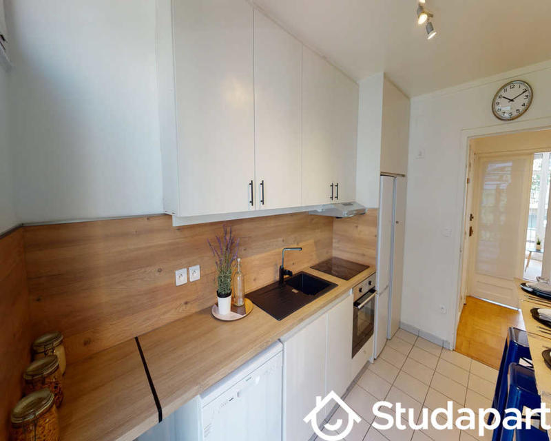 Chambre - 80 m² - 1 pièce