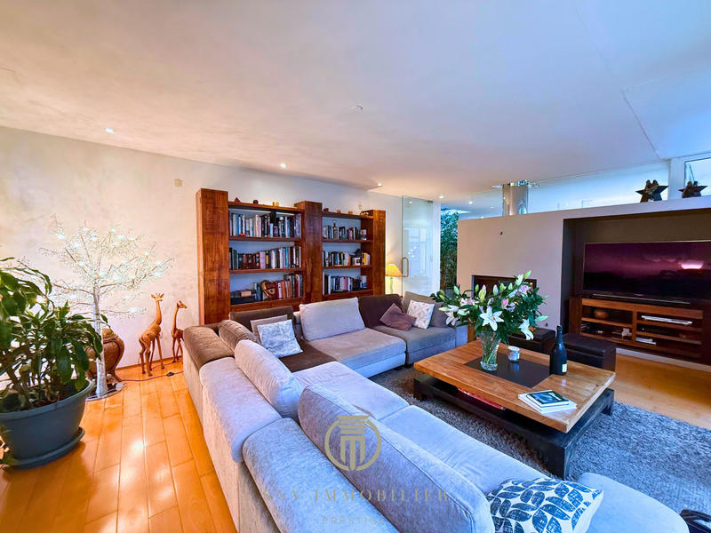 Villa - 247 m² - 7 pièces