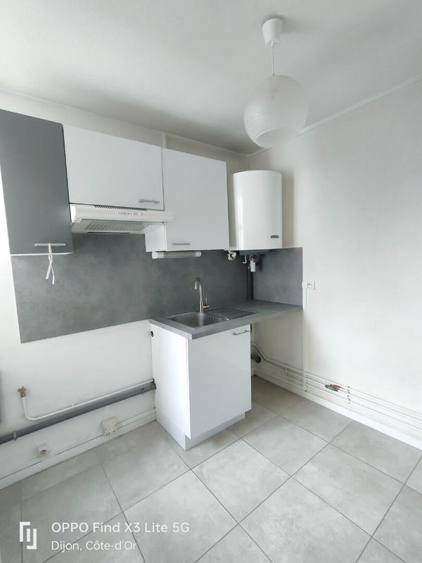 Appartement - 80 m² - 4 pièces